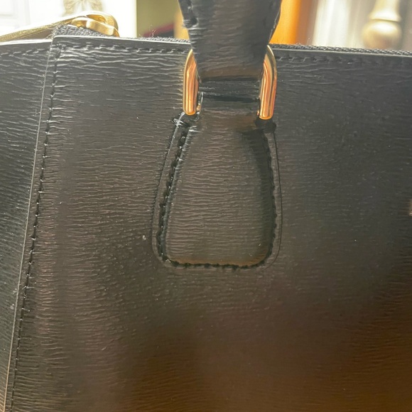 Ralph Lauren Black Leather Handbag with Gold Tone Hardware - Picture 4 of 12